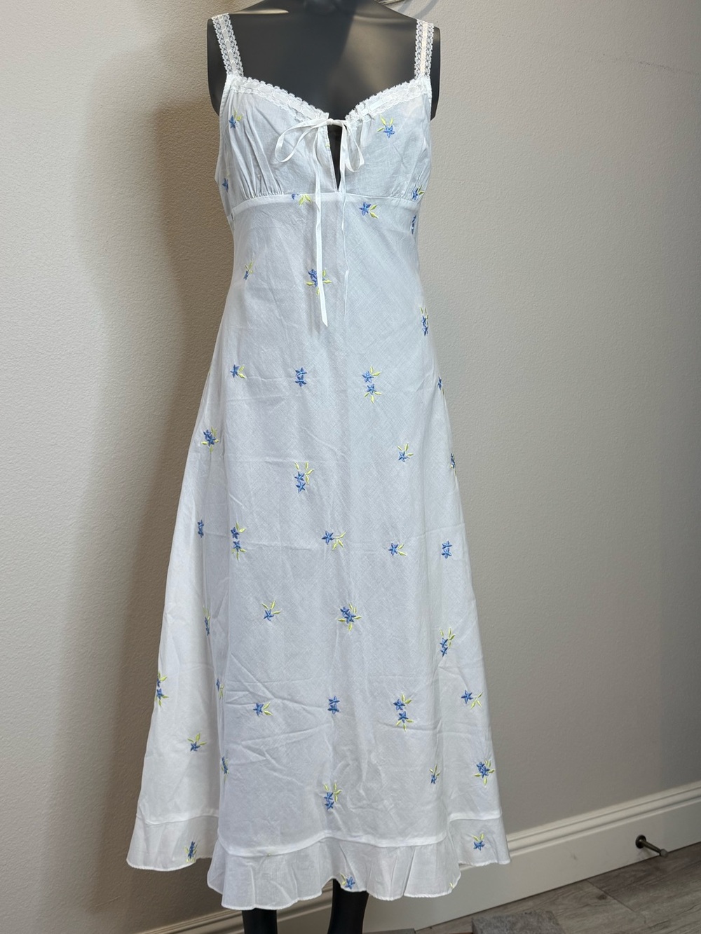Victoria's Secret Vintage empire waist milkmaid-style slip nightgown Size S Y2K